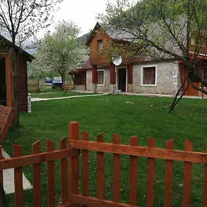 Nocleg ze śniadaniem Bujtina Pllumi, Theth