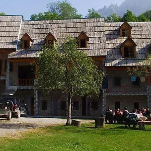Pensjonat Bujtina Harusha, Theth